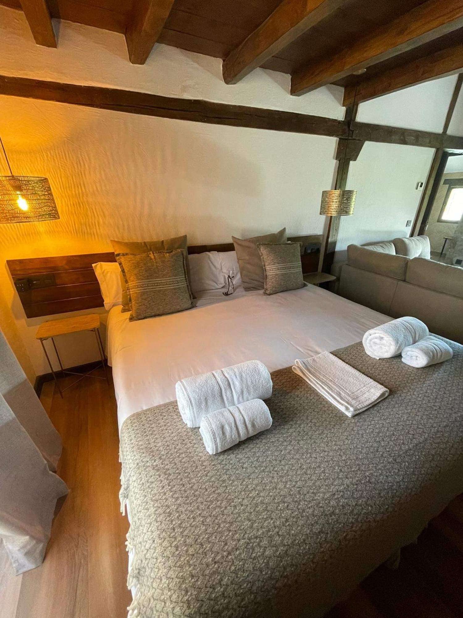 La Casa Del Cantero Pinilla del Valle Ngoại thất bức ảnh